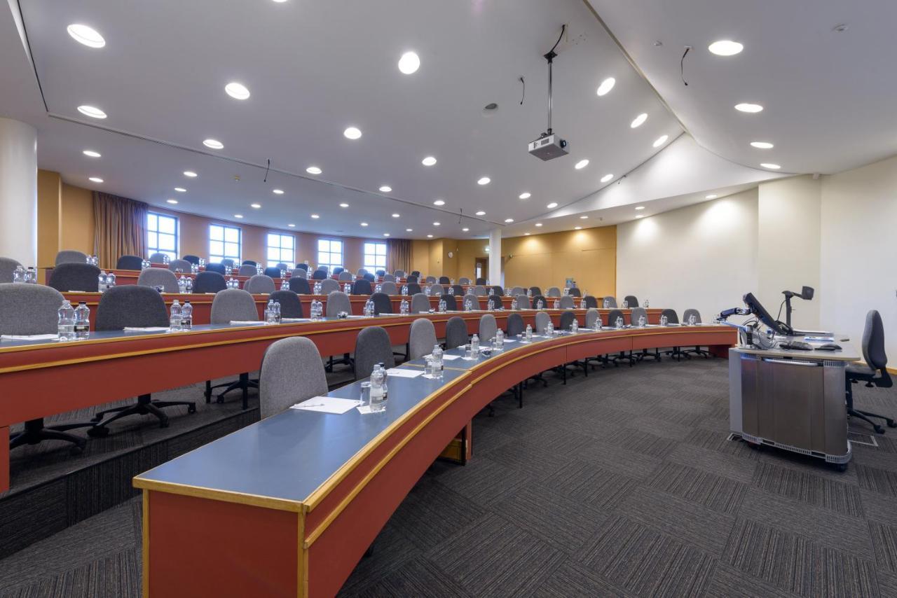 מלון Cranfield Management Development Centre מראה חיצוני תמונה